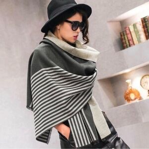 NWT Elegant Olive & Beige Striped Women's Scarf